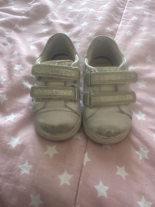 Tenis bebe menina/menino Geox n 22, Mó kids n 20 (novos)