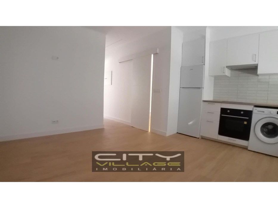Apartamento T1+1 com Quintal e Churrasqueira Zona Baixa da Banheira