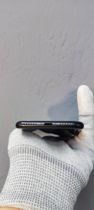 Смартфон Apple iPhone SE 2 (2020) 128gb