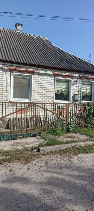 Продам будинок в смт Золочів