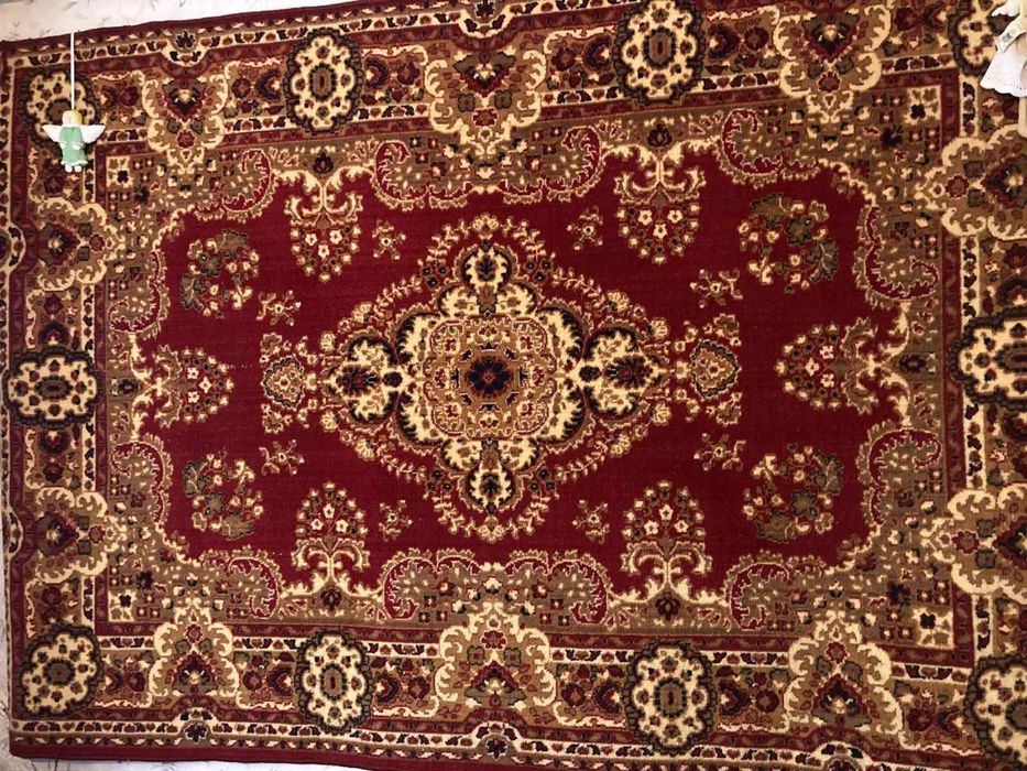 Килим в стані нового