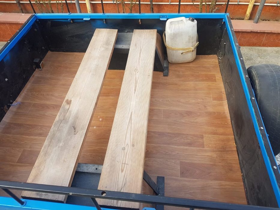Продам  прицеп  усиленный
