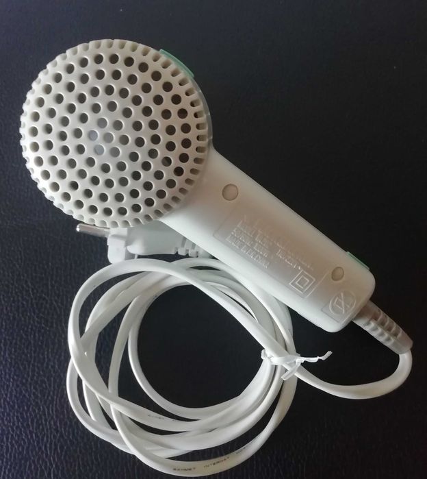 Ferro de engomar e secador de cabelo de viagem Black & Decker