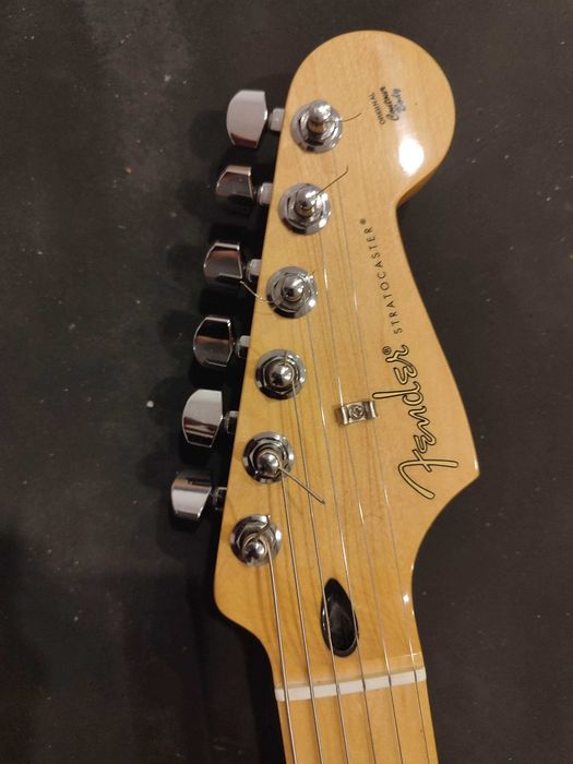Guitarra Fender Stratocaster Player made um Mexico