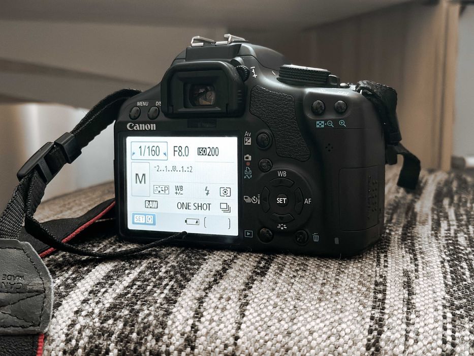 Canon EOS 500D|ідеальний стан| повний комплект