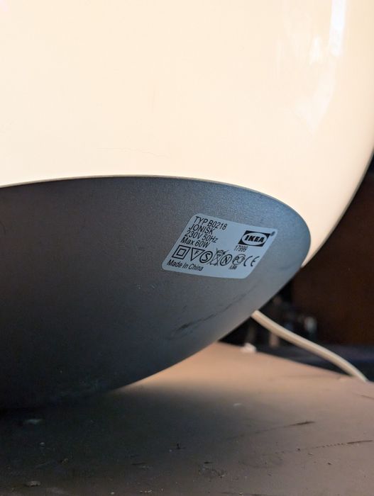 Lampa podłogowa marki Jonisk, projekt: Carl Öjerstam, Ikea.