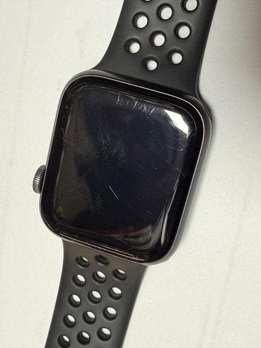 Iwatch series 6 uszkodzony