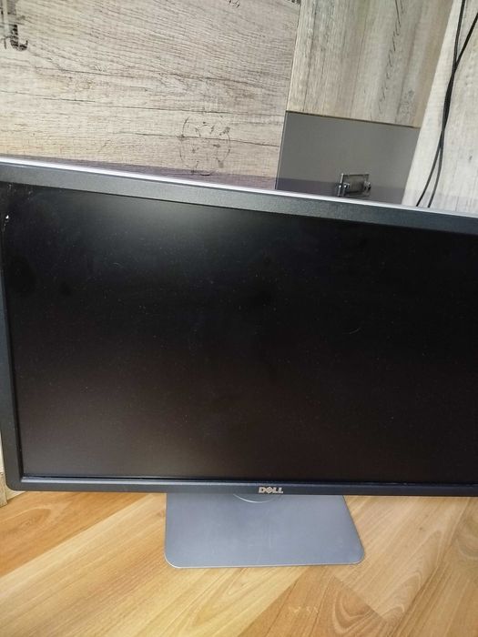 Komputer stacjonarny do gier + monitor