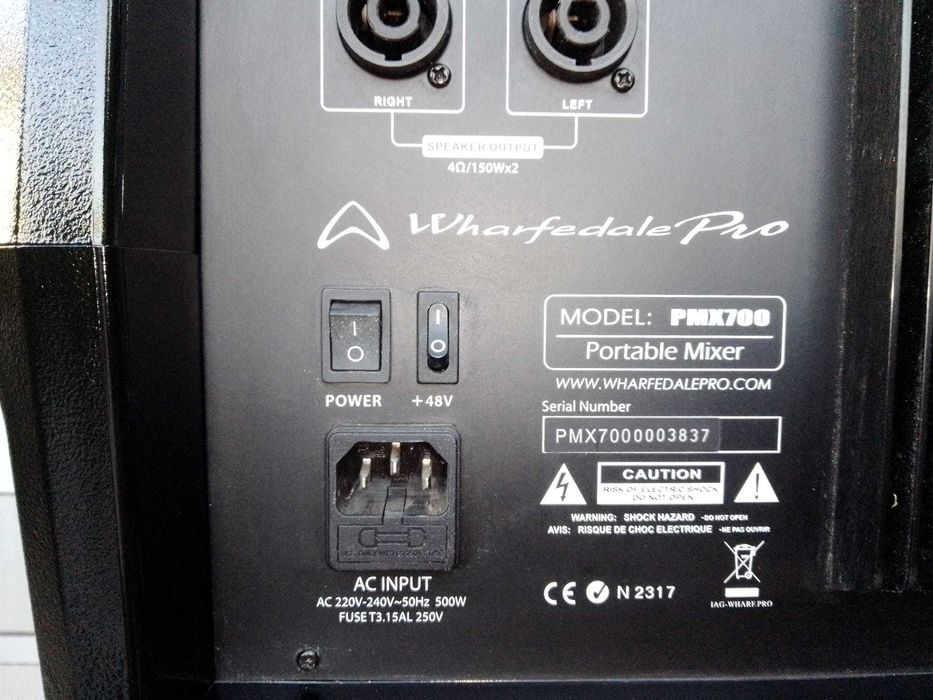 mesa amplificada Whorfedale