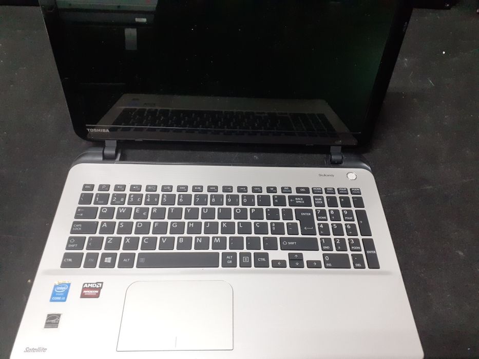 Toshiba L50-B-1UC