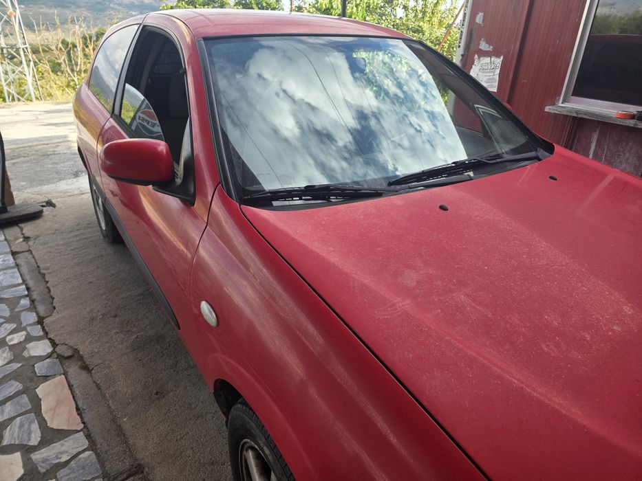 Carro nissan almera 2.2