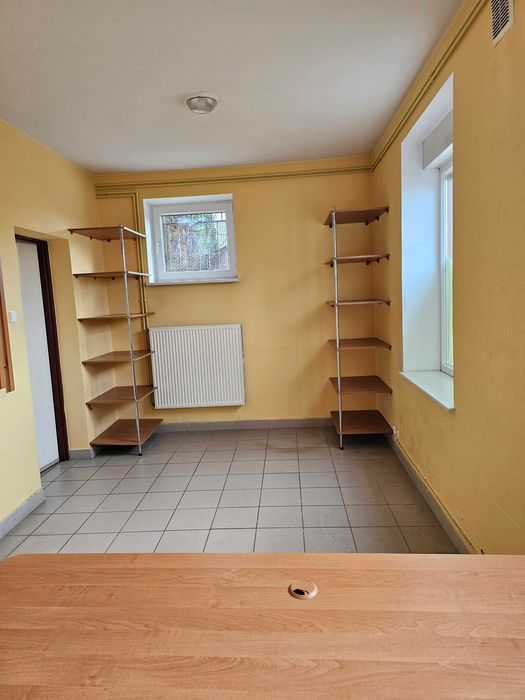 Lokal 210m2 Tanio