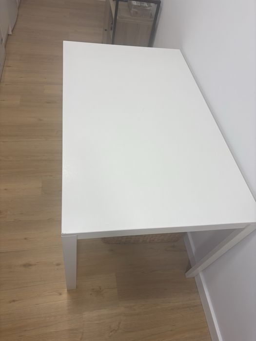 Mesa Ikea branca