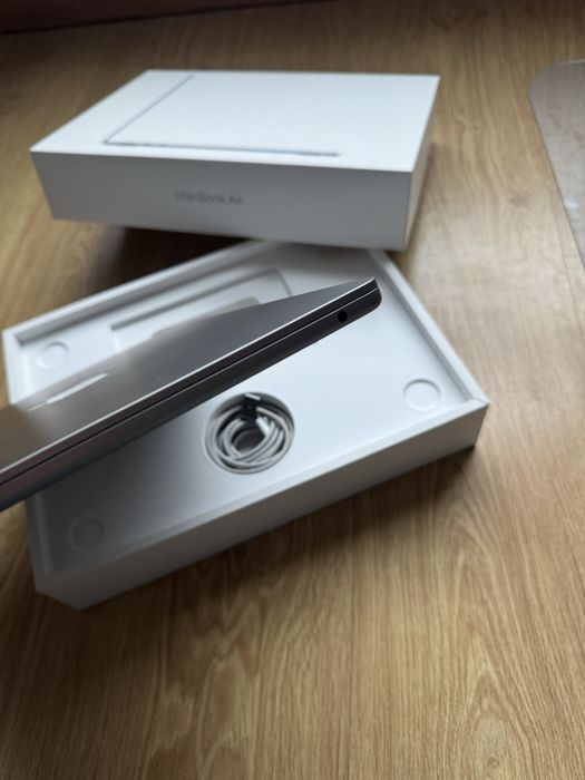 Macbook Air M2 de 512gb com fatura (como novo )