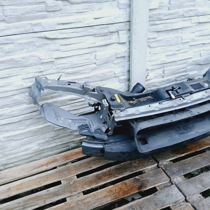 Volvo s40 II V50 2.0 D Pas przedni chłodnice 462-46 Lub 426-26