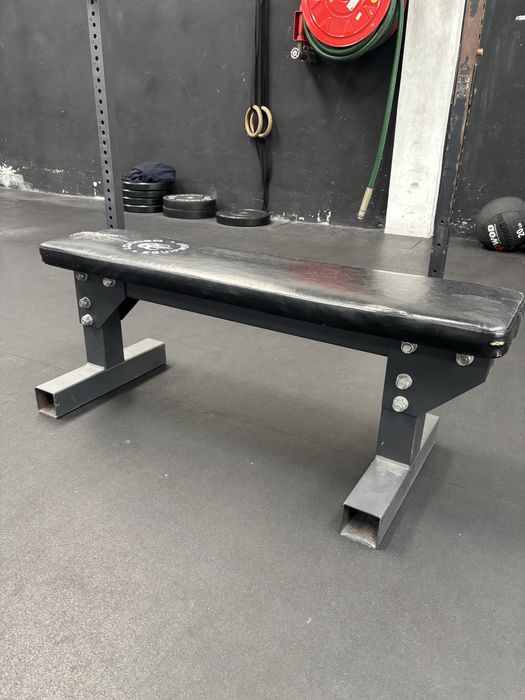 LOADED Flat Bench for Strength Training439830966772049921