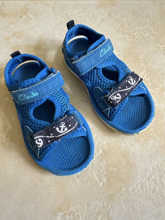 Дитяче взуття Clark’s, Adidas, Tom’s