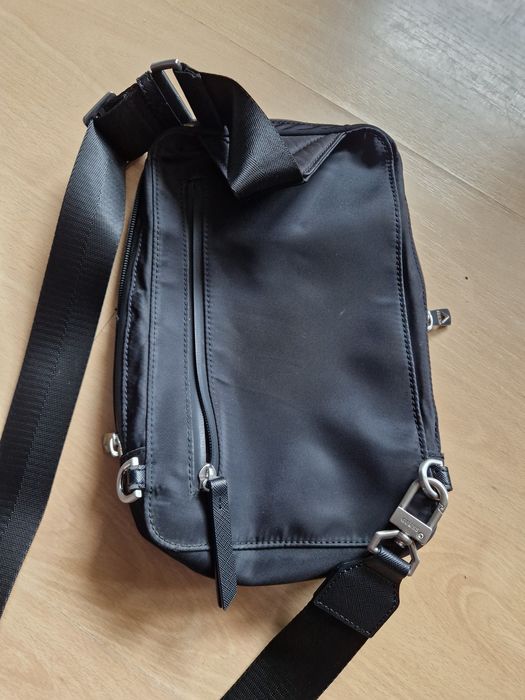 Guess torba torebka saszetka