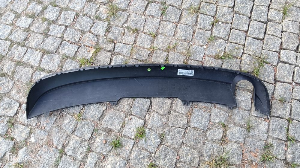 Difusor de parachoques de Audi A4 B9  de 2017