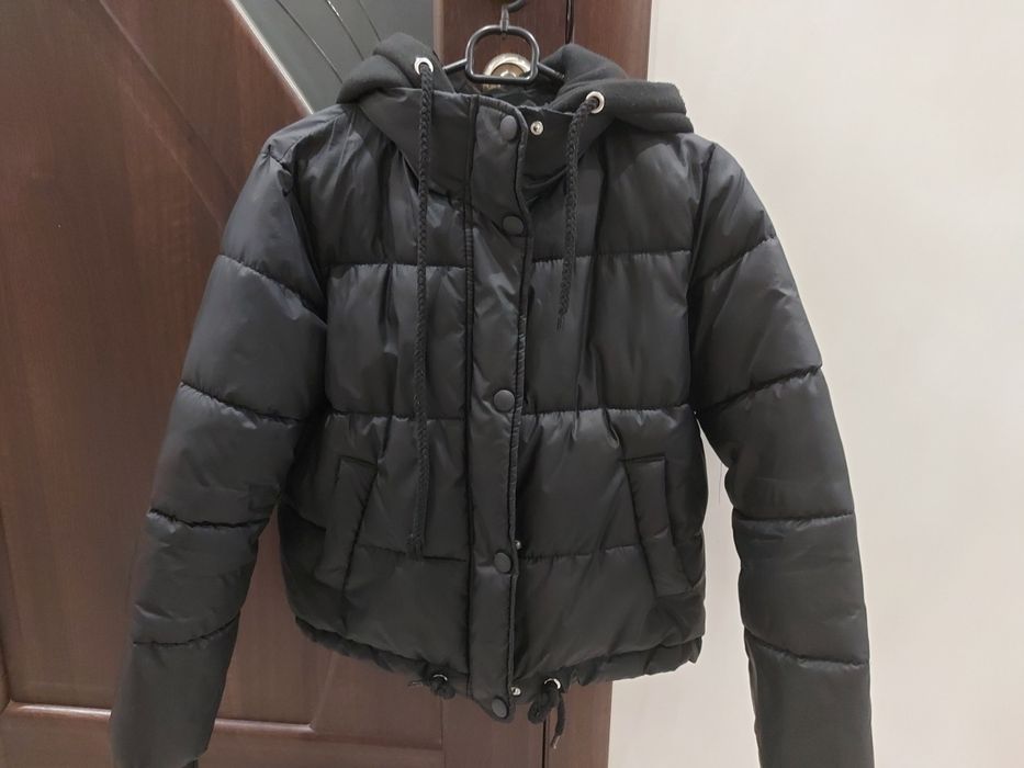 Продам куртку 42 розміру