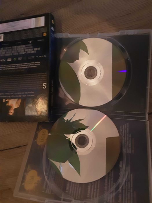 Diário dos vampiros Parte 1 e 2. DvD com capa extra64286383985922123