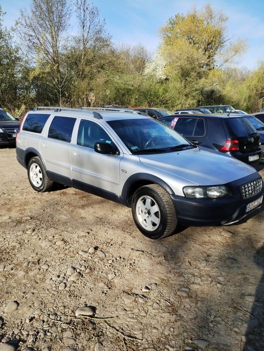 Продам Volvo XC70 2.4 Diesel — Надійний та доглянутий крос-універсал!
