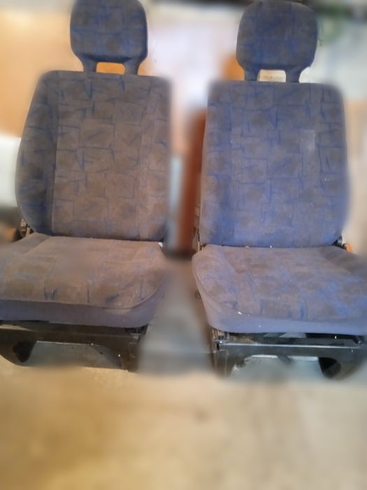 Автомобільні крісла