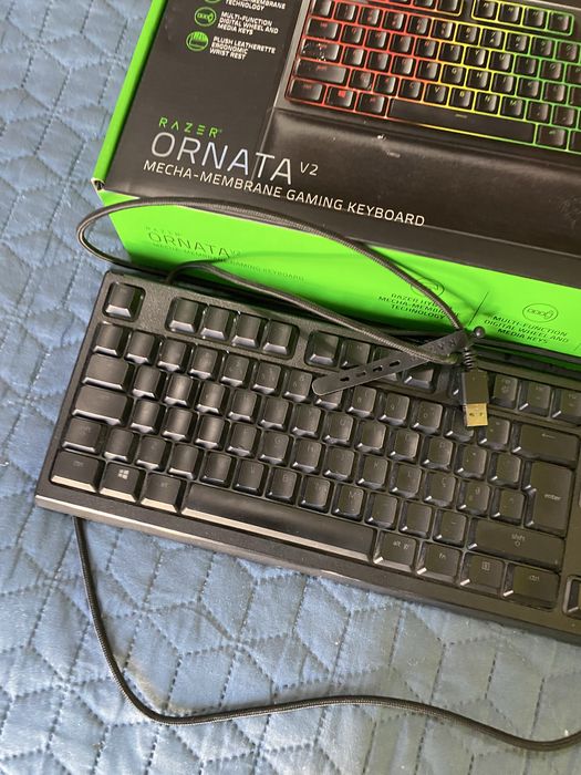 Razer Ornata V2 – Preto