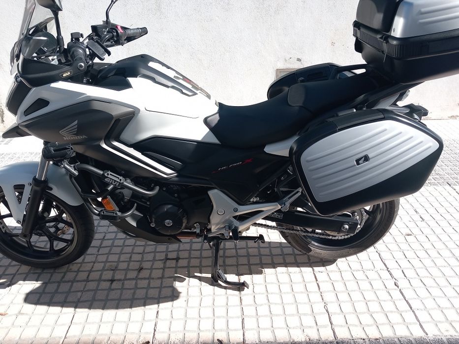 Honda nc 750 impecável