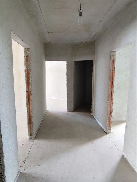 Продаж 2 кім квартири в заселеній новобудові вул. Мікльоша / Стрийська