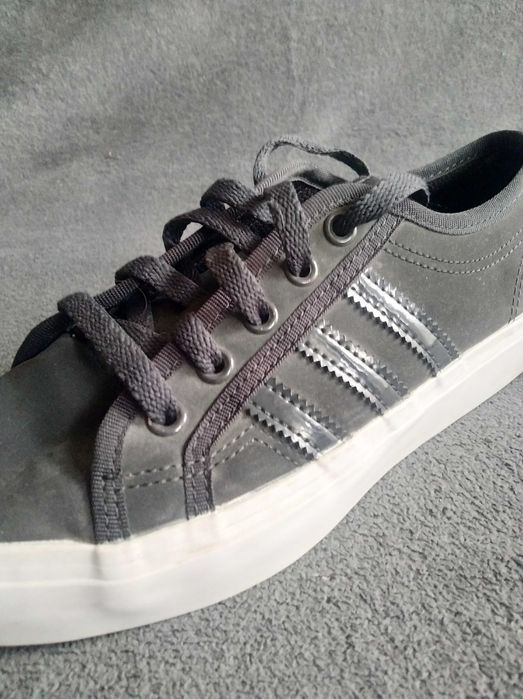 Buty Adidas r. 36 2/3