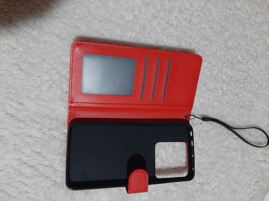 Etui zamykane nowe