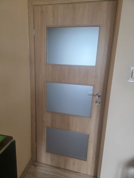 skrzydło drzwi wewnętrzne lewe  1x80 z ościeżnicą