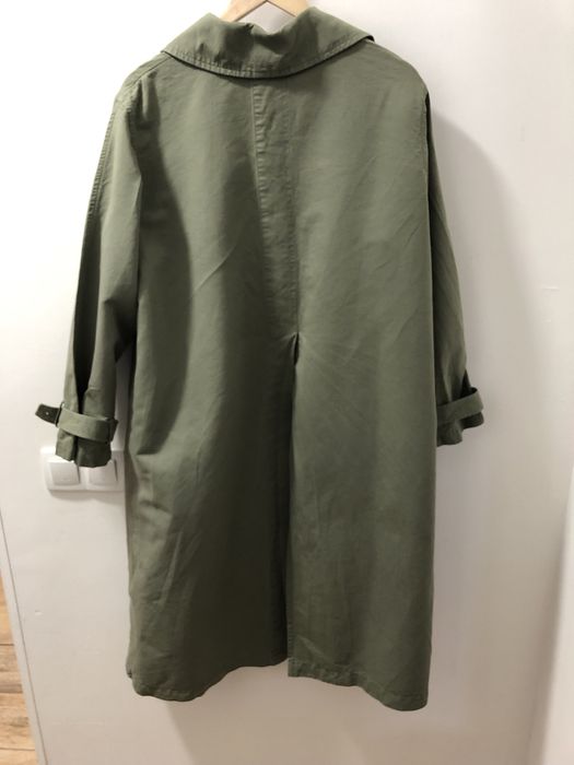 Тренч Arket оливковий