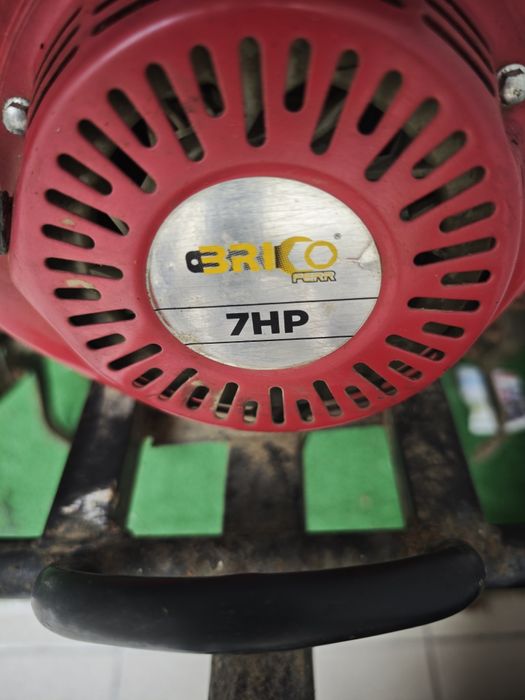 Motoenxada  com transmição direta 7CV