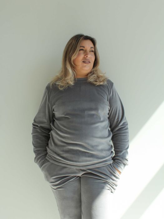 Велюровий костюм жіночий сірий світшот і штани женский с велюра серый