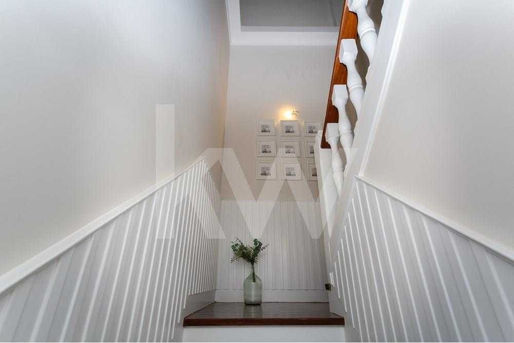 Quarto para Arrendar em Moradia (Reboleira - Águas Livres)