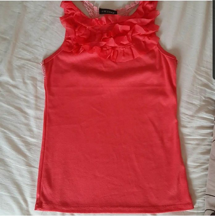 Майка і блуза з об'ємними рукавами