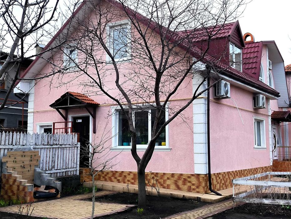 Продам ЧЕТЫРЕ таунхауса, Одесса, море 7-мь мин. пешком 10-ст.Б.Фонтана