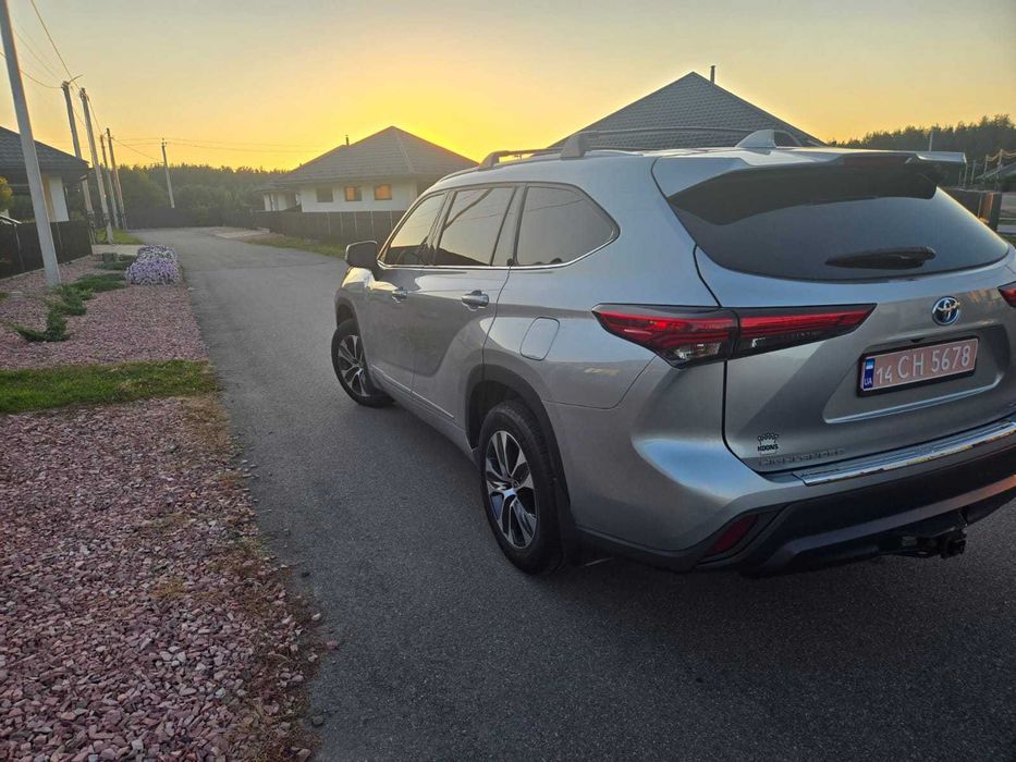 Toyota Highlander 2022 рік
