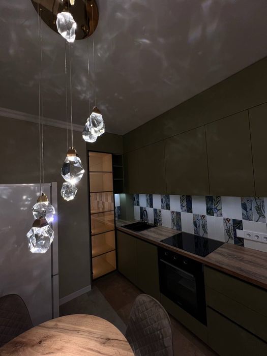 ЗДАМ VIP рівня в ЖК Крона Парк євродвохк.кв.Вул.Чорновола 8!