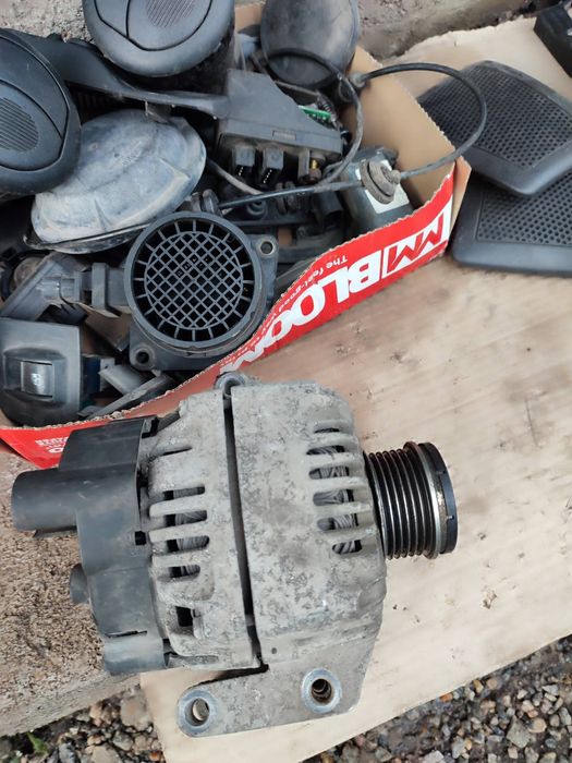 Генератор Фиат Добло Fiat Doblo 1.3 mJet 2008