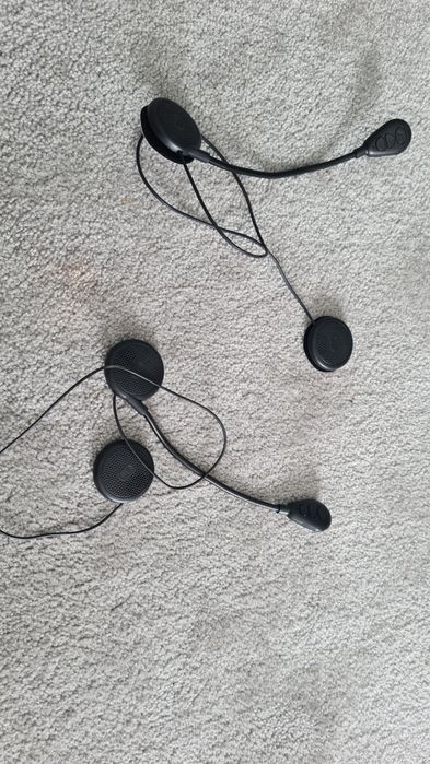 Zestaw słuchawkowy bluetooth do kasku