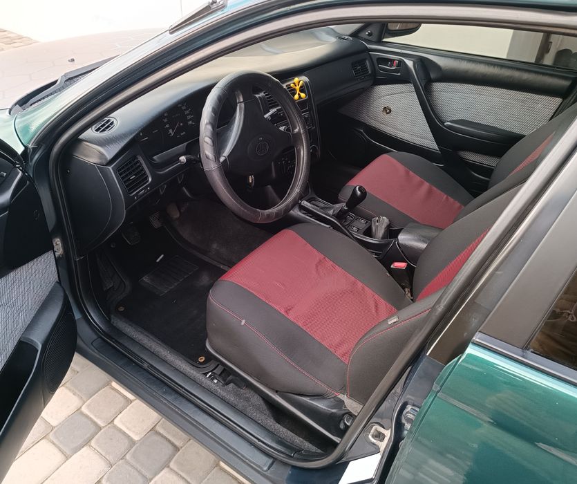 Тойота Карина Е Toyota carina E