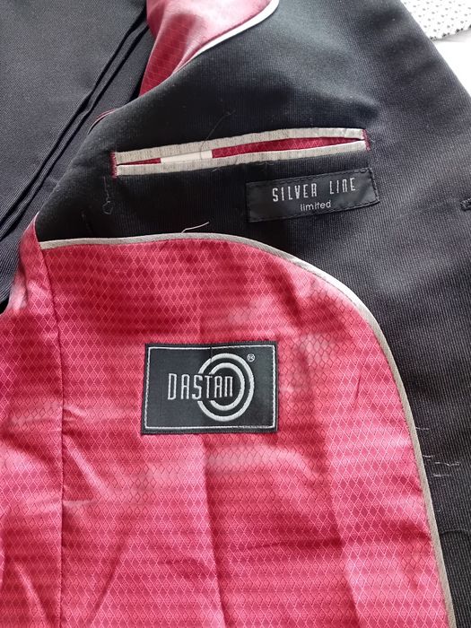 Sprzedam garnitur meski 52/176 kol.czarny