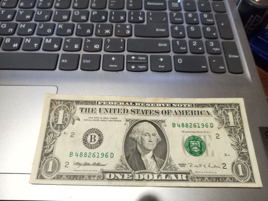 Продам Доллар 1$ 5$