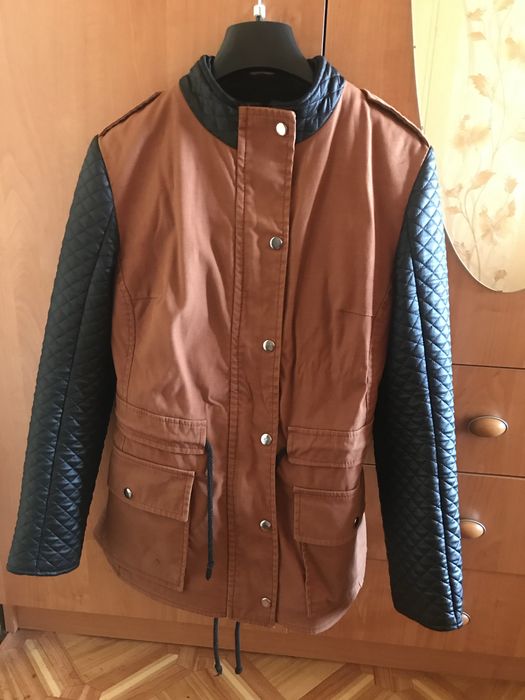 Парка жіноча розмір s-m