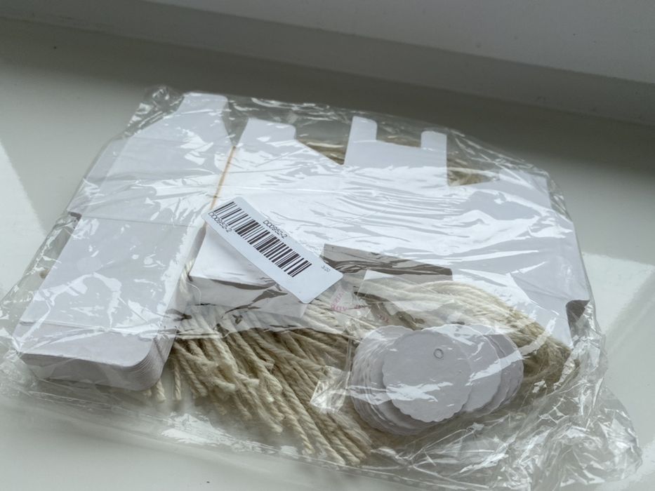 Коробочки білі (бонбон‘єрки)