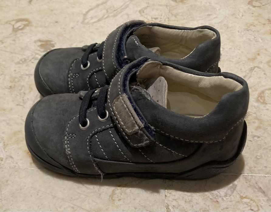 Sapatos para Bebé Bom estado Tamanho 23