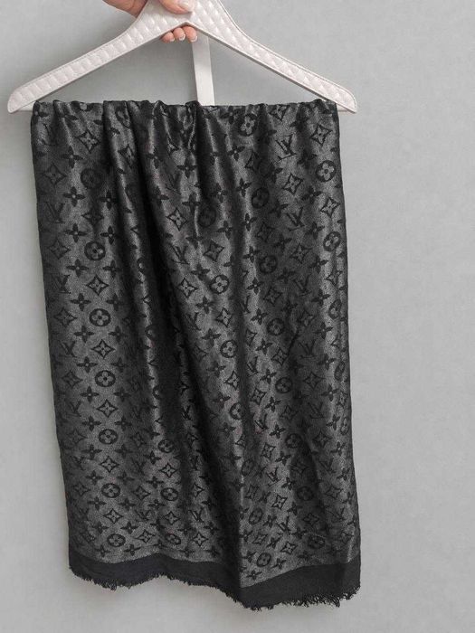 Палантин, шарф LOUIS VUITTON. Італія
